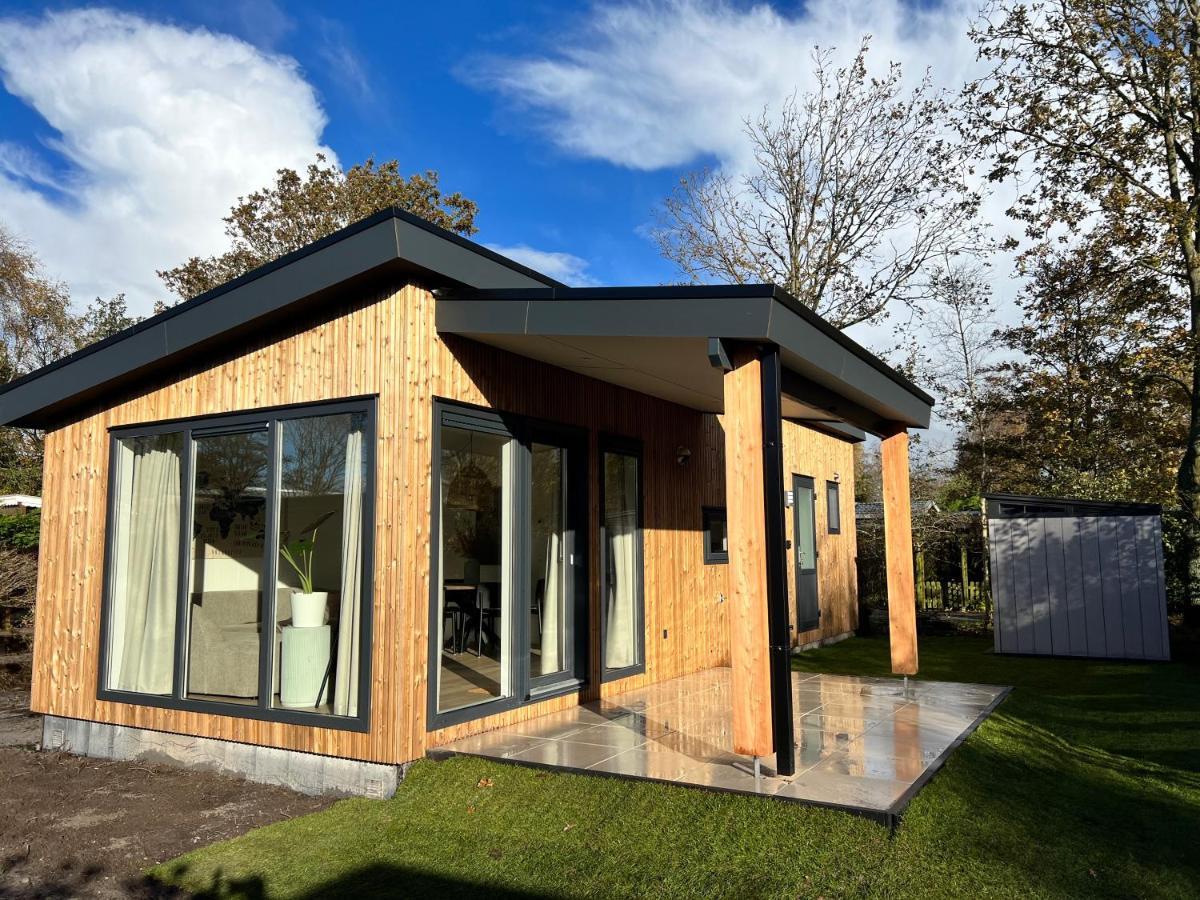 Vakantiehuisje Zeegeluk Vlakbij De Kust Sint Maartensvlotbrug Exterior photo