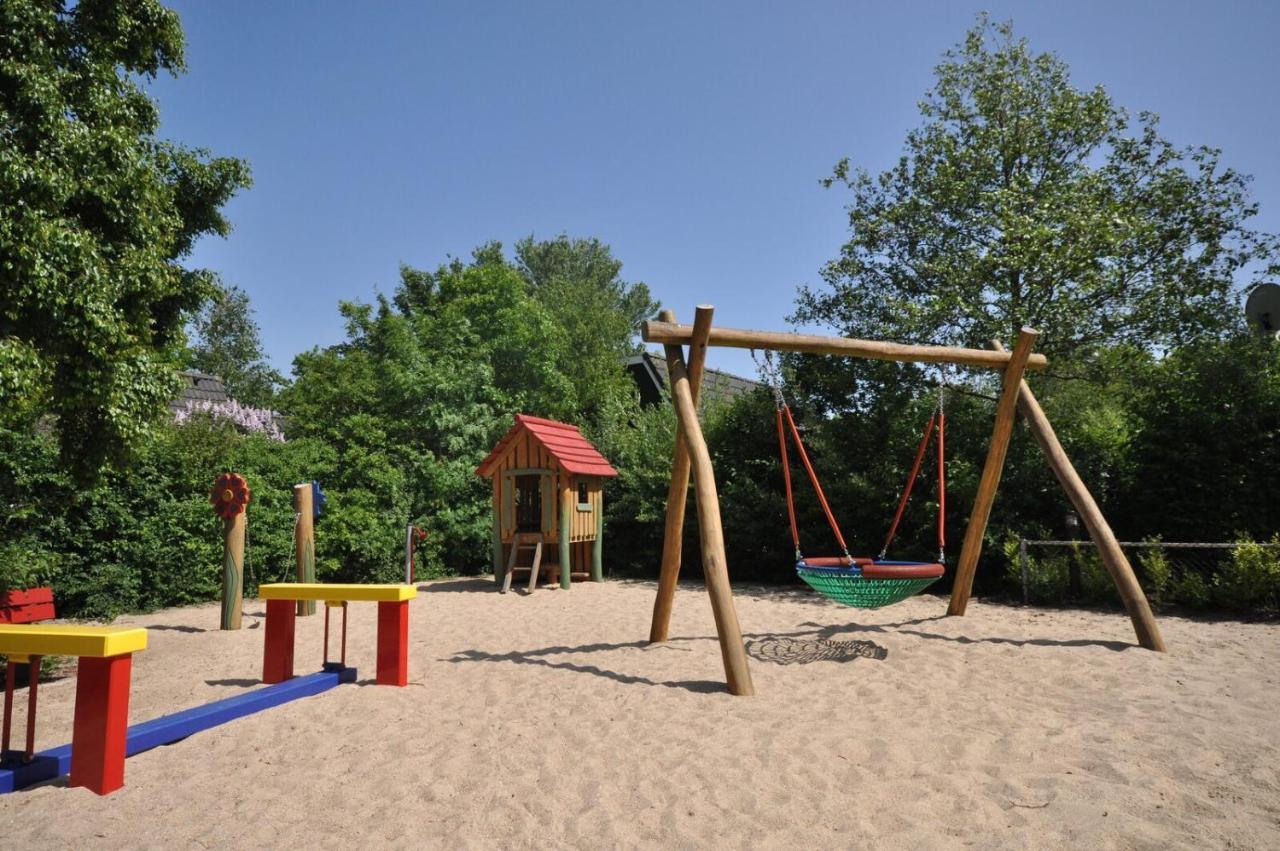 Vakantiehuisje Zeegeluk Vlakbij De Kust Sint Maartensvlotbrug Exterior photo